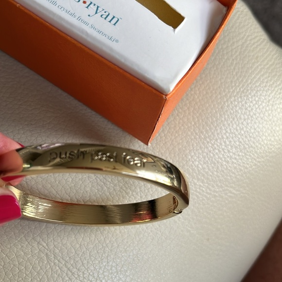 Alexys Ryan bracelet that opens. Reads bravery…push past fear excellent cond! - Picture 6 of 8